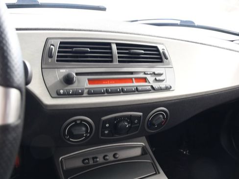 Used 2003 BMW Z4 2.5i RWD image 26