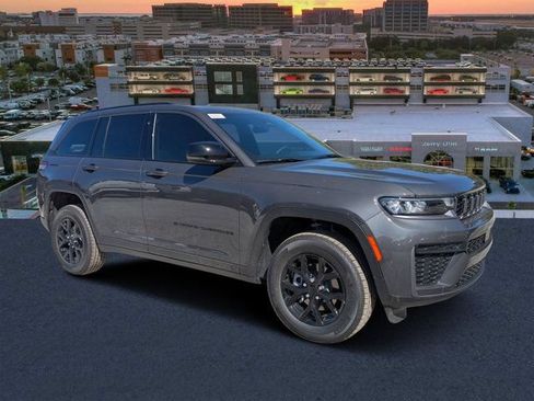 New 2026 Jeep Grand Cherokee Altitude RWD image 1