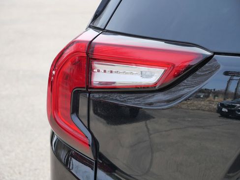 Used 2022 GMC Terrain SLE w/ Driver Convenience Package AWD/4WD image 9