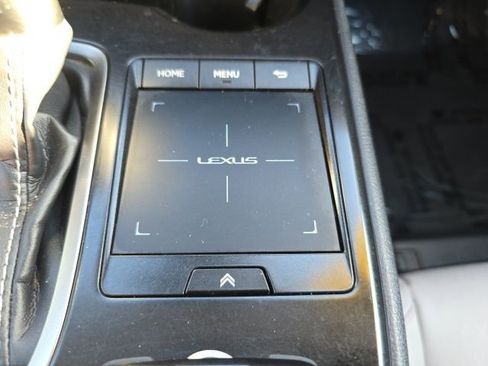 Used 2019 Lexus UX 250h image 37