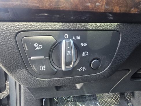 Used 2018 Audi Q5 2.0T Premium Plus w/ Premium Plus Package image 24