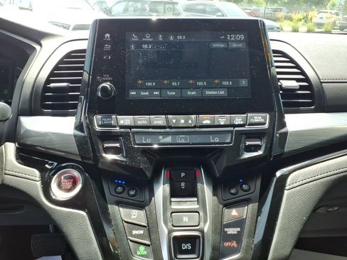 Used 2023 Honda Odyssey Elite image 23