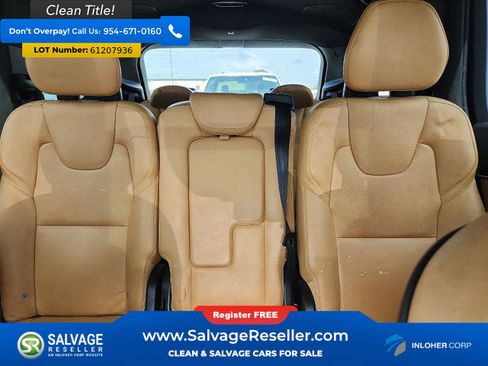 Used 2018 Volvo XC90 T6 Momentum w/ Momentum Plus Package AWD/4WD image 13