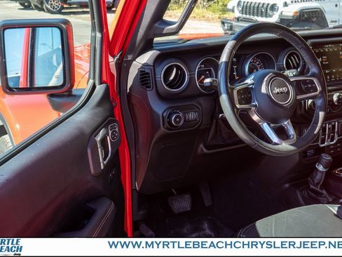Certified 2019 Jeep Wrangler Unlimited Sahara image 16