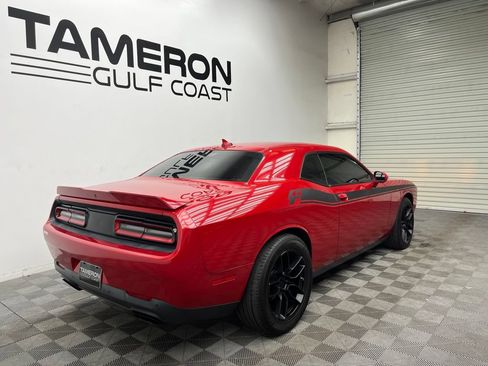 Used 2015 Dodge Challenger R/T Plus RWD image 7