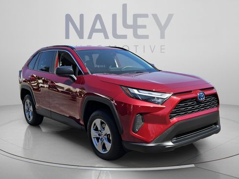 Used 2023 Toyota RAV4 LE AWD/4WD image 7