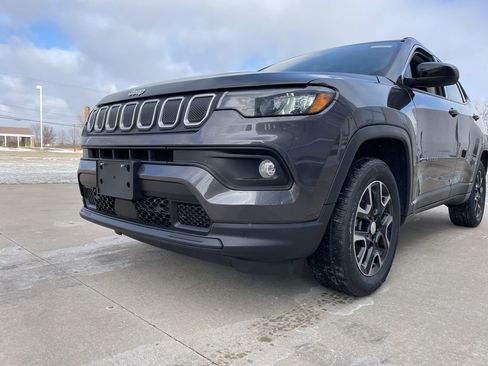 Used 2022 Jeep Compass Latitude w/ Convenience Group image 14