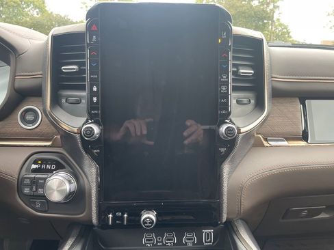 Used 2026 RAM 1500 Limited w/ Trailer Tow Group image 11