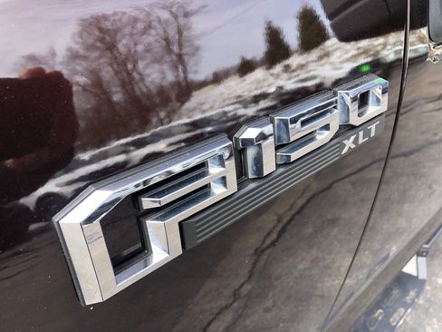 Used 2018 Ford F150 XLT image 11