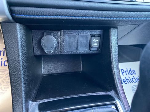 Used 2018 Toyota Corolla SE image 24