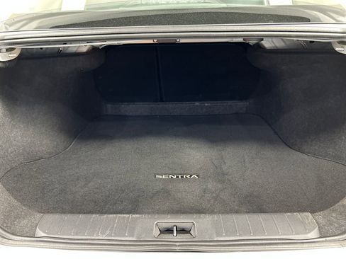 Used 2024 Nissan Sentra S FWD image 19