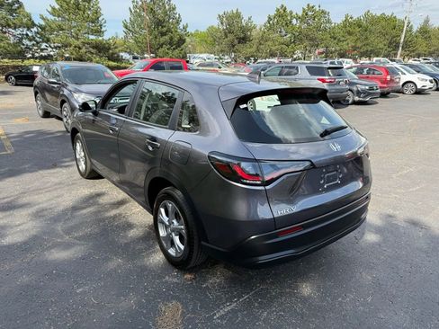 Certified 2023 Honda HR-V LX image 2