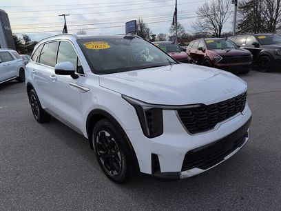 Used 2025 Kia Sorento S w/ Panoramic Sunroof Package
