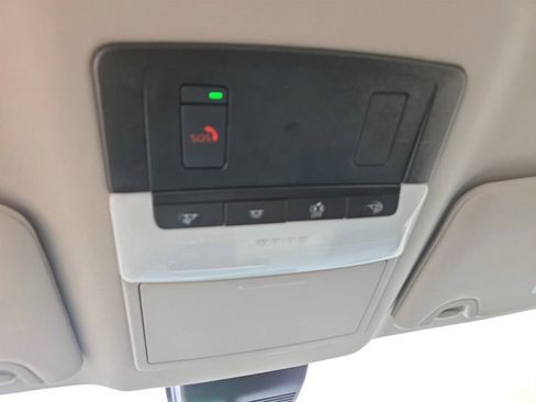 Used 2025 Nissan Altima 2.5 SV FWD image 22