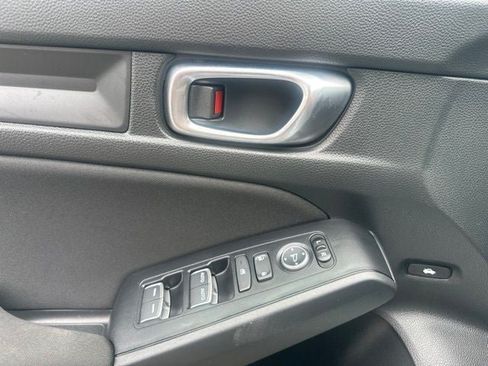 Used 2025 Honda Civic Sport image 14