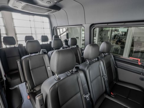 New 2025 Mercedes-Benz Sprinter 2500 image 26