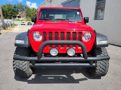 Used 2018 Jeep Wrangler Sport AWD/4WD image 2