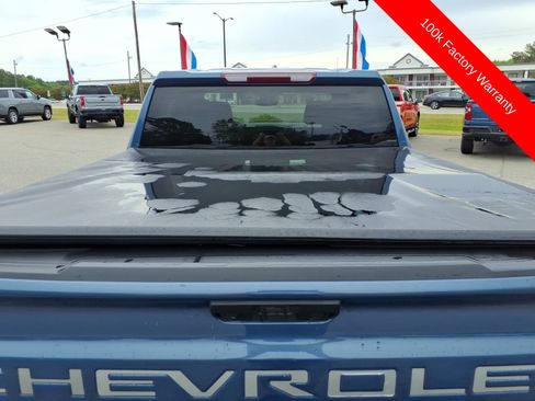 Used 2024 Chevrolet Silverado 1500 LT AWD/4WD image 10