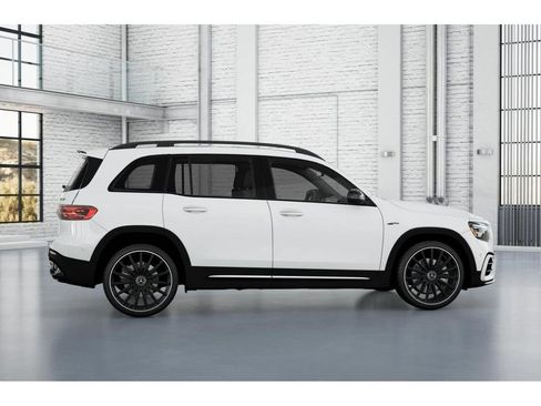 New 2026 Mercedes-Benz GLB 35 AMG 4MATIC image 17