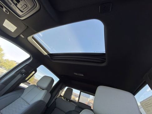 New 2026 Chevrolet Silverado 1500 ZR2 image 19