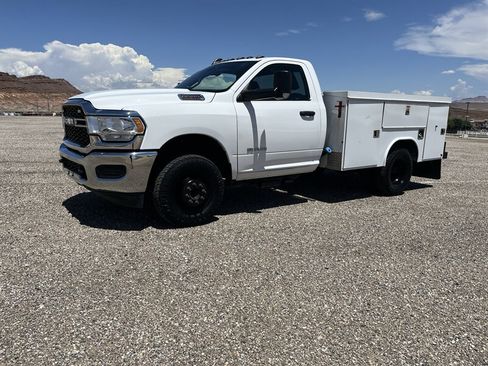 Used 2022 RAM 3500 Tradesman AWD/4WD image 4