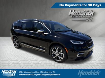 Used 2024 Chrysler Pacifica Pinnacle