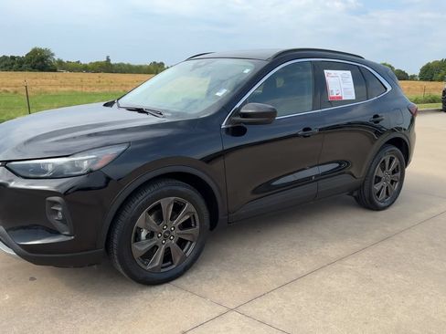 Used 2025 Ford Escape Platinum AWD/4WD image 5