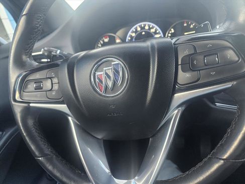 Used 2024 Buick Enclave Premium image 17