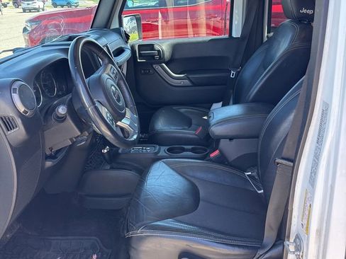 Used 2016 Jeep Wrangler Unlimited Sport AWD/4WD image 10