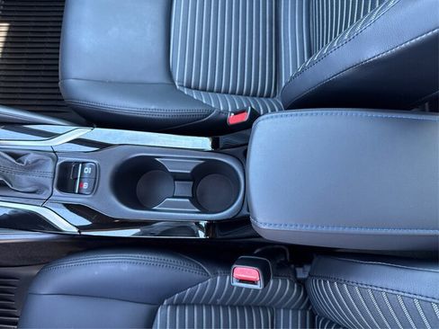 Used 2020 Toyota Corolla XSE image 25