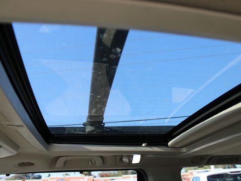 Used 2014 Toyota Sienna Limited w/ Limited Premium Package image 13