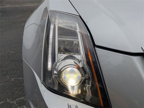 Used 2009 Cadillac CTS V image 9