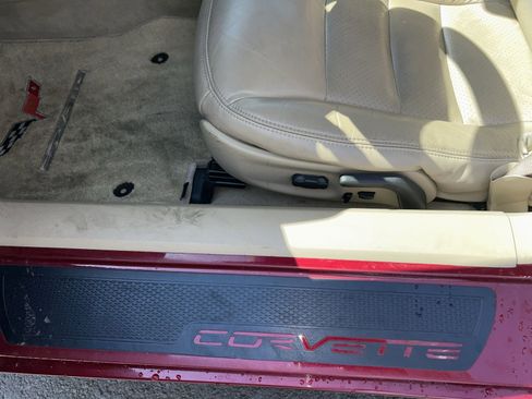 Used 2006 Chevrolet Corvette Coupe w/ Preferred Equipment Group image 41