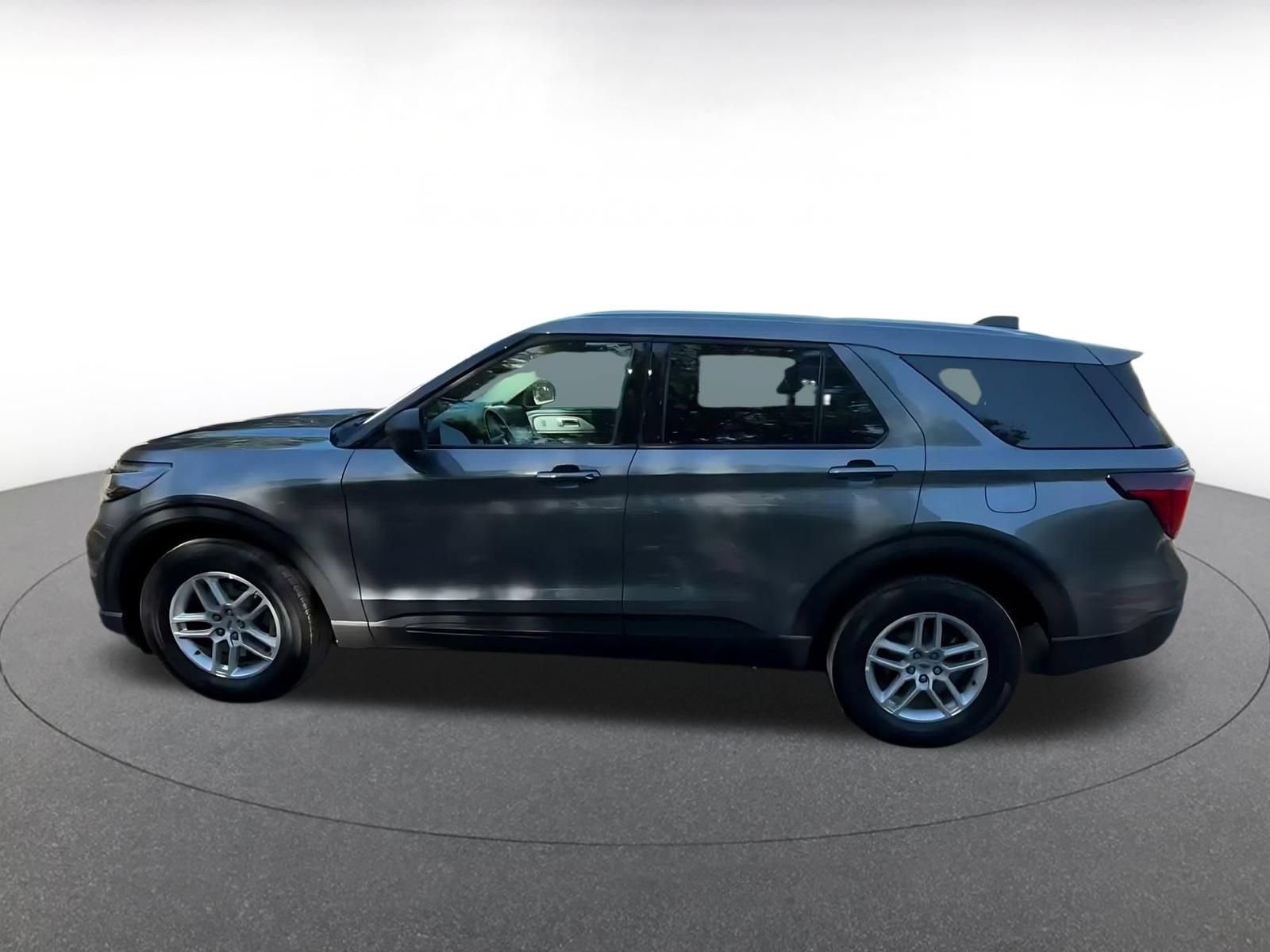 Used 2026 Ford Explorer Active AWD/4WD image 8