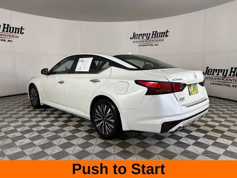 Used 2023 Nissan Altima 2.5 SV w/ SV Premium Package FWD image 9