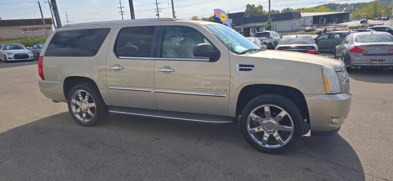 Used 2009 Cadillac Escalade ESV AWD image 6
