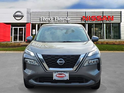 Used 2023 Nissan Rogue SV AWD/4WD image 2