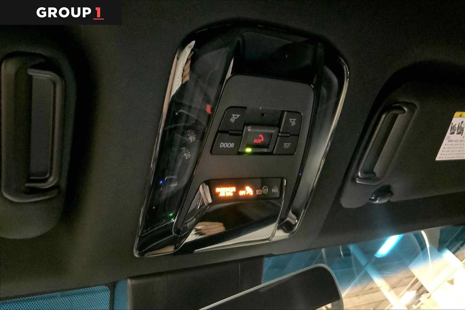 Certified 2023 Toyota Venza XLE AWD/4WD image 35