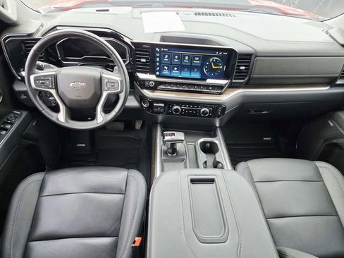 Used 2022 Chevrolet Silverado 1500 LT Trail Boss w/ LT Trail Boss Premium Package image 6