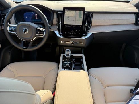 New 2026 Volvo XC90 B6 Plus w/ Protection Package Premier image 7