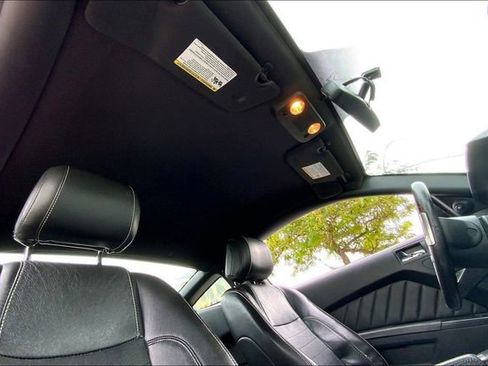 Used 2014 Ford Mustang Premium w/ Comfort Package image 21