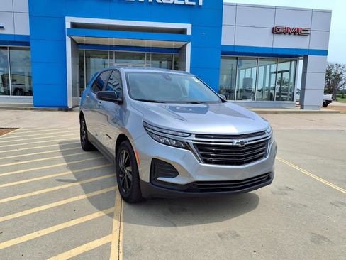 Used 2024 Chevrolet Equinox LS w/ LS Convenience Package FWD image 24