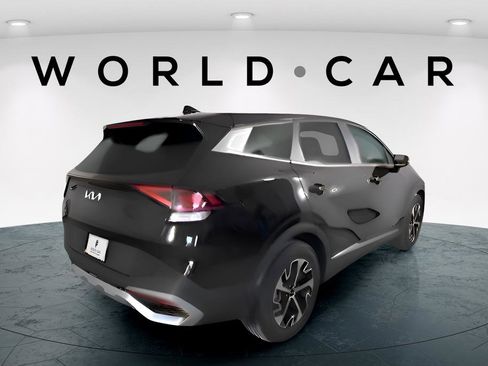 Certified 2024 Kia Sportage EX image 6