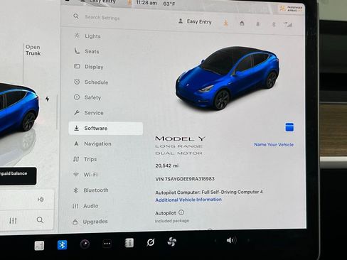 Used 2024 Tesla Model Y Long Range image 18