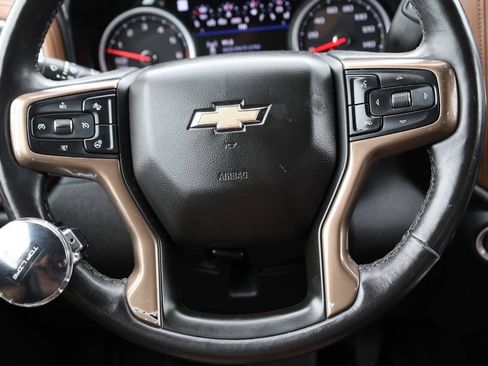 Used 2021 Chevrolet Silverado 1500 High Country w/ Technology Package AWD/4WD image 18