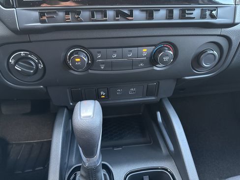 New 2026 Nissan Frontier SV w/ Tow Package AWD/4WD image 20