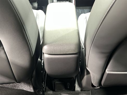 Used 2023 Chevrolet TrailBlazer RS w/ Sun and Liftgate Package image 20