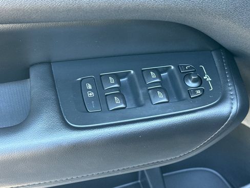 Certified 2024 Volvo XC60 T8 Plus image 12