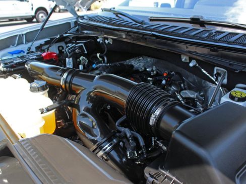 Used 2025 Ford Expedition Platinum AWD/4WD image 21