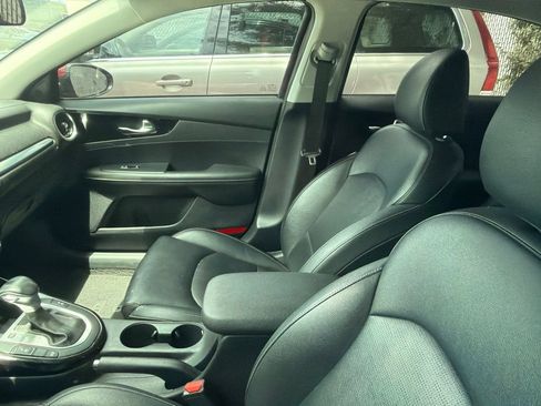 Used 2019 Kia Forte EX FWD image 5